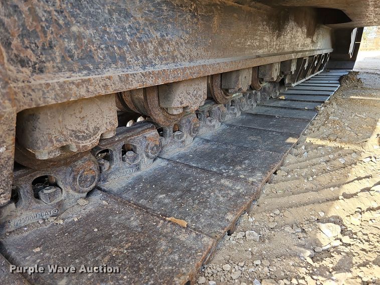 image for item DQ8481 2003 Caterpillar 330C excavator