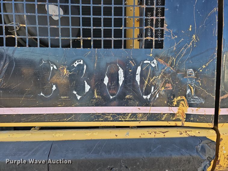 image for item DQ8481 2003 Caterpillar 330C excavator