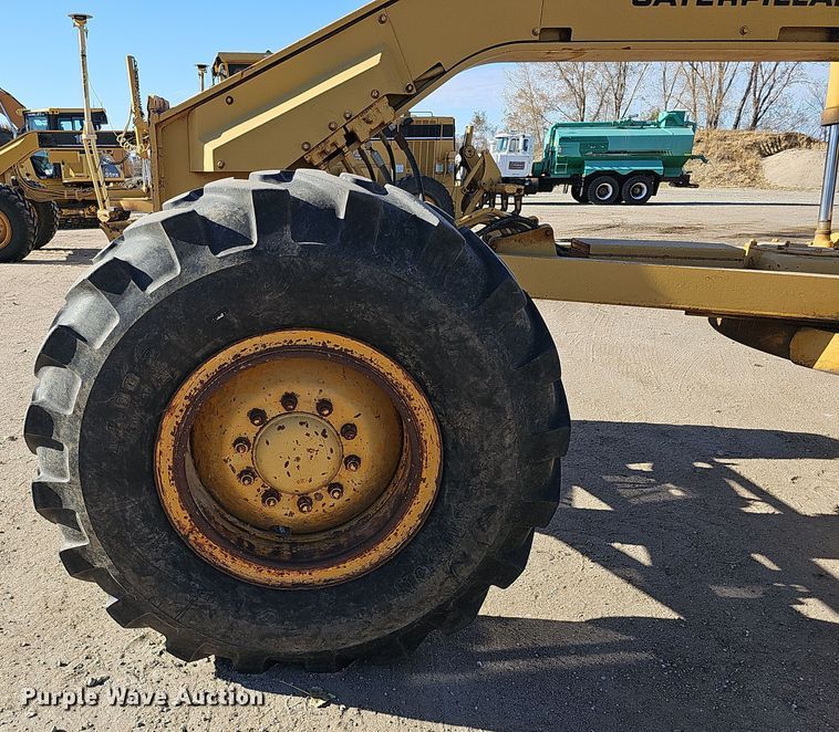 image for item DQ8485 1980 Caterpillar 140G motor grader