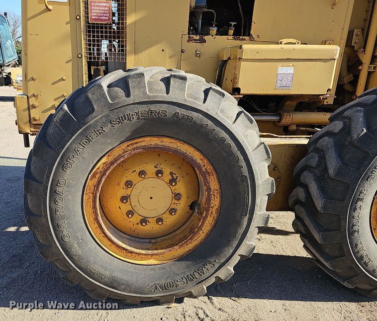 image for item DQ8485 1980 Caterpillar 140G motor grader