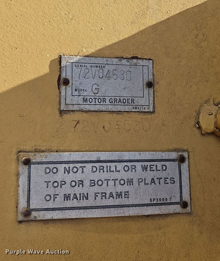 image for item DQ8485 1980 Caterpillar 140G motor grader