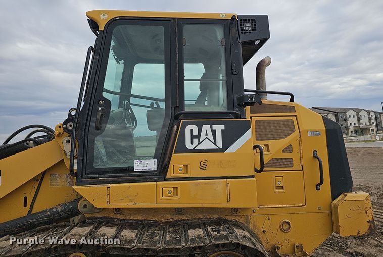 image for item DQ8486 2008 Caterpillar 953D track loader
