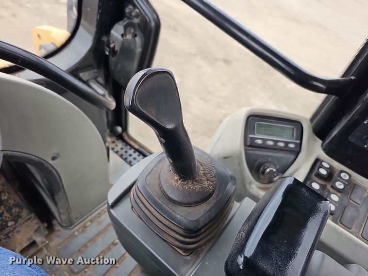 image for item DQ8486 2008 Caterpillar 953D track loader