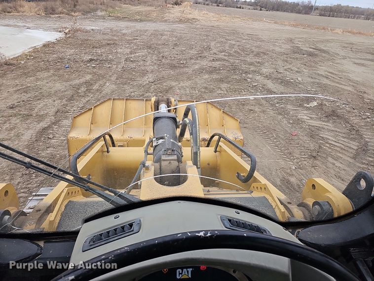 image for item DQ8486 2008 Caterpillar 953D track loader