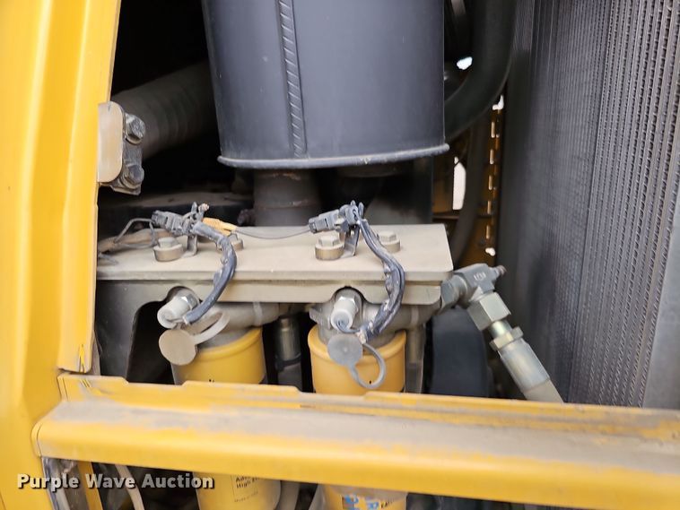 image for item DQ8486 2008 Caterpillar 953D track loader