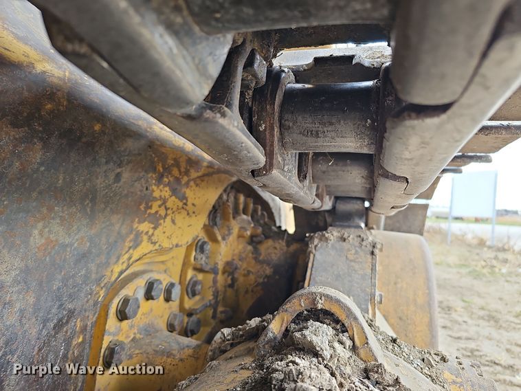 image for item DQ8486 2008 Caterpillar 953D track loader