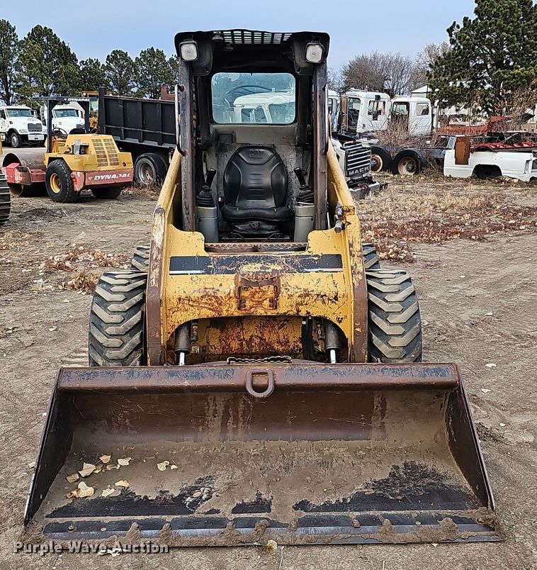 image for item DQ8487 2003 Caterpillar 246 skid steer loader