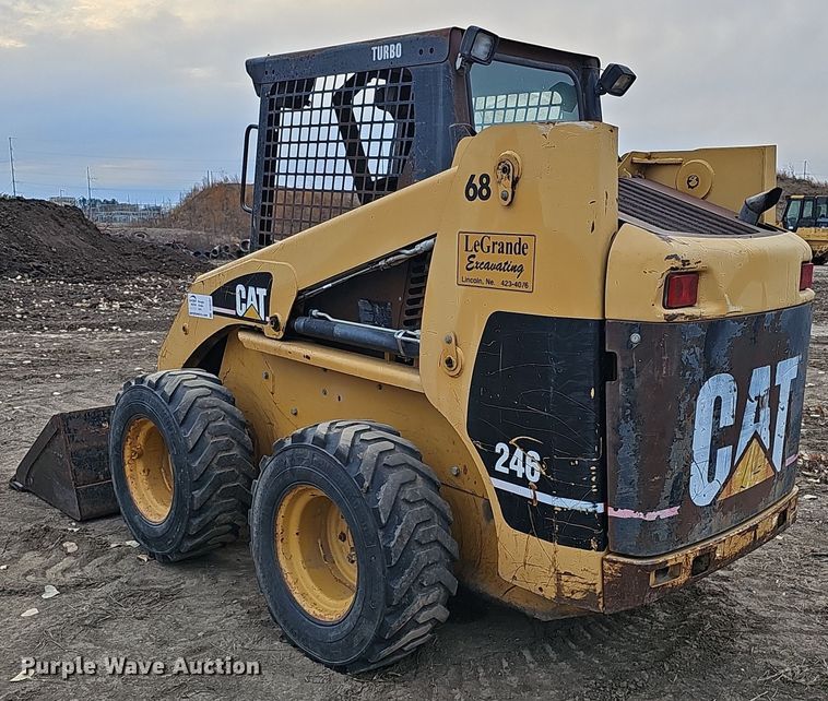 image for item DQ8487 2003 Caterpillar 246 skid steer loader