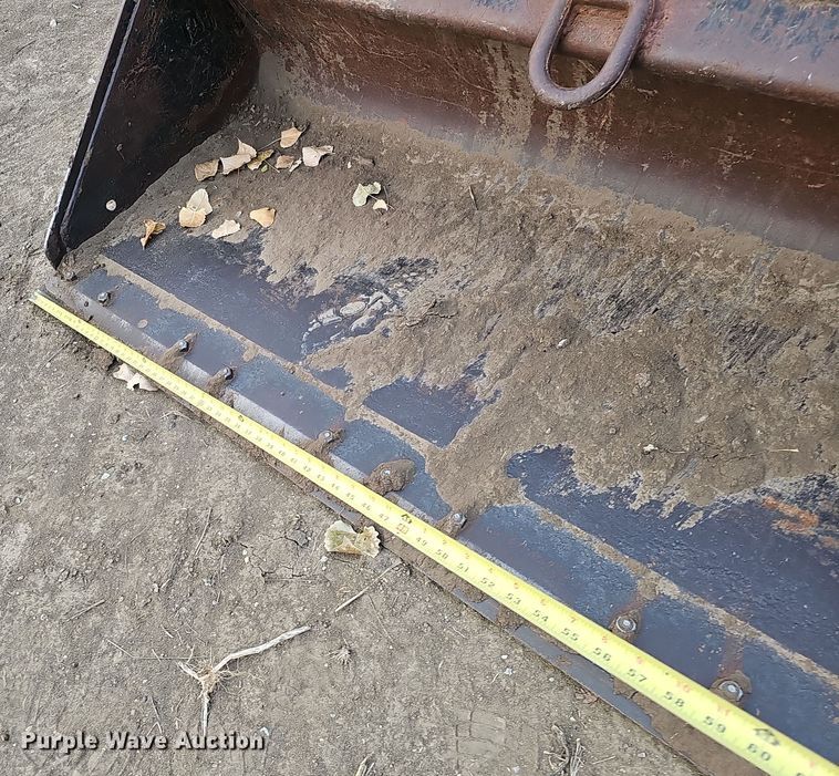 image for item DQ8487 2003 Caterpillar 246 skid steer loader