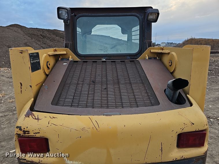 image for item DQ8487 2003 Caterpillar 246 skid steer loader