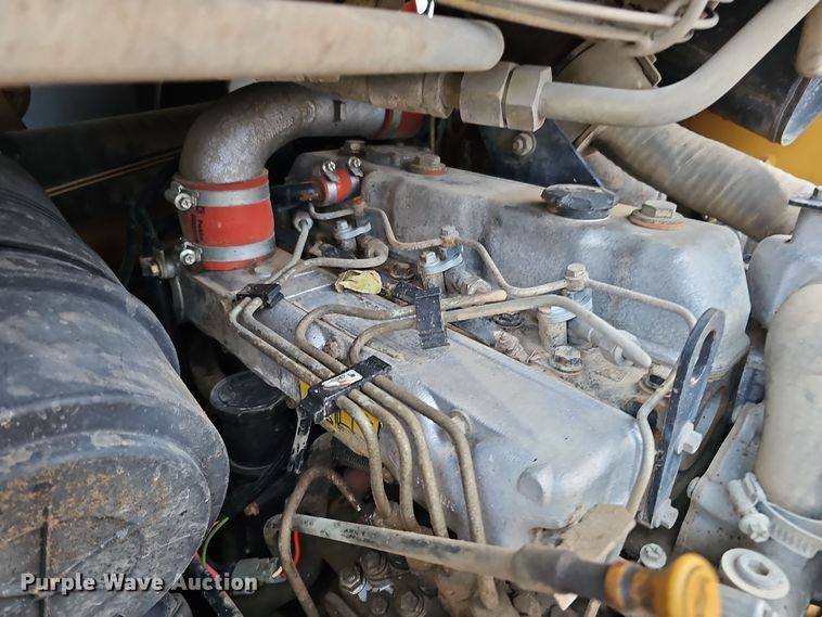 image for item DQ8487 2003 Caterpillar 246 skid steer loader