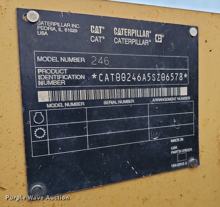 image for item DQ8487 2003 Caterpillar 246 skid steer loader