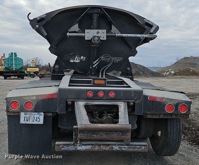 image for item DQ8489 2008 Smithco S3-44-36  side dump trailer