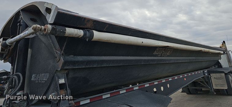 image for item DQ8489 2008 Smithco S3-44-36  side dump trailer