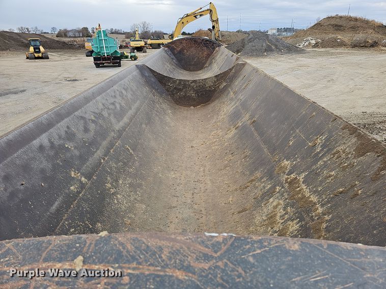 image for item DQ8489 2008 Smithco S3-44-36  side dump trailer