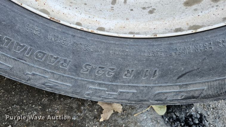 image for item DQ8490 2008 SmithCo S3-44-36 side dump trailer