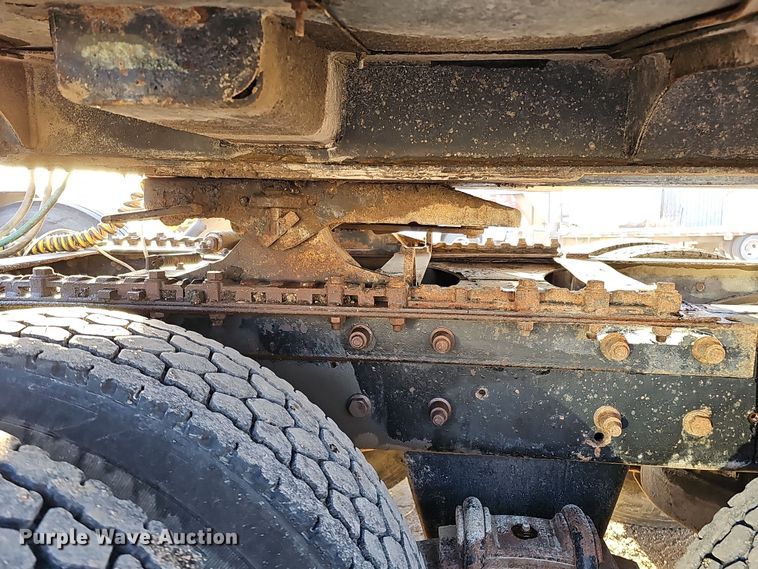 image for item IO9751 2007 Mack CV713 Granite  semi truck