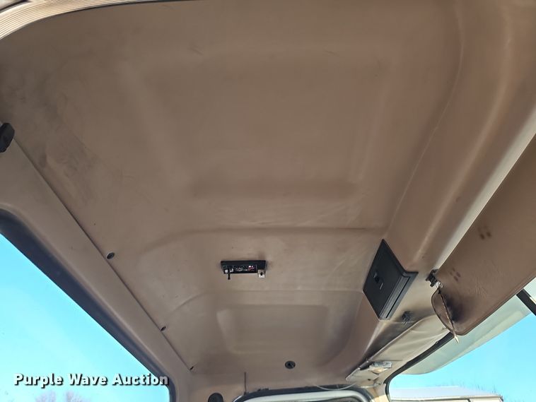 image for item IO9751 2007 Mack CV713 Granite  semi truck