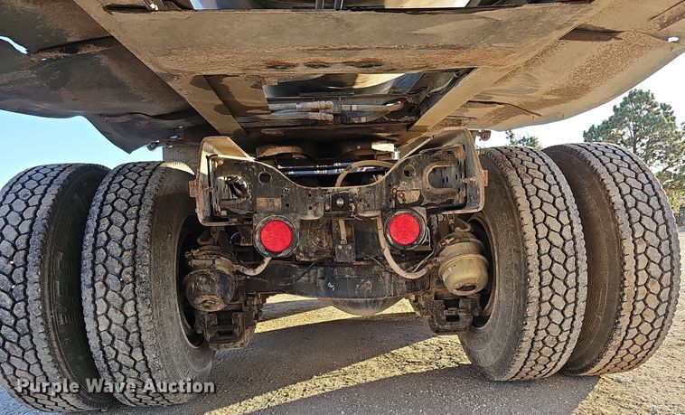 image for item IO9751 2007 Mack CV713 Granite  semi truck