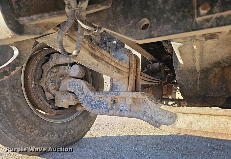 image for item IO9751 2007 Mack CV713 Granite  semi truck