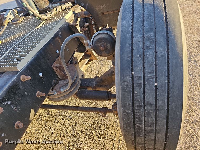 image for item IO9751 2007 Mack CV713 Granite  semi truck