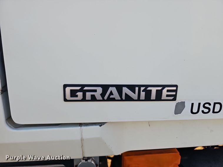 image for item IO9751 2007 Mack CV713 Granite  semi truck