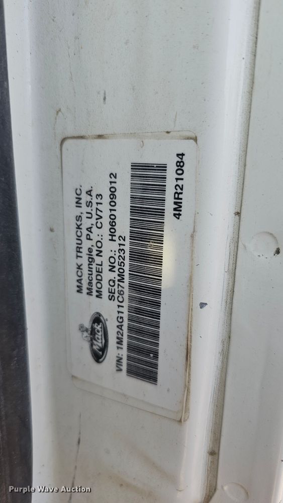 image for item IO9751 2007 Mack CV713 Granite  semi truck