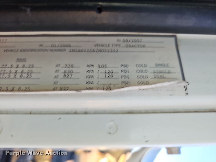 image for item IO9751 2007 Mack CV713 Granite  semi truck