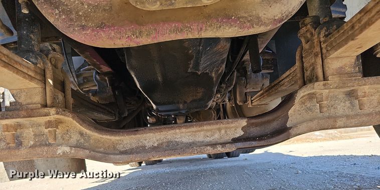 image for item IO9752 1996 Mack CH613 semi truck