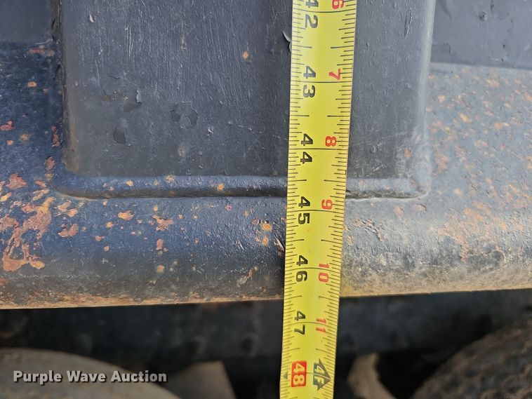 image for item IO9753 1999 Mack RD690S dump truck