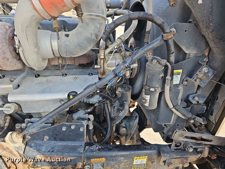 image for item IO9753 1999 Mack RD690S dump truck