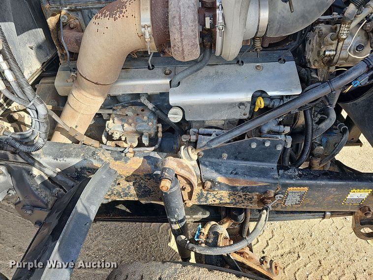 image for item IO9753 1999 Mack RD690S dump truck