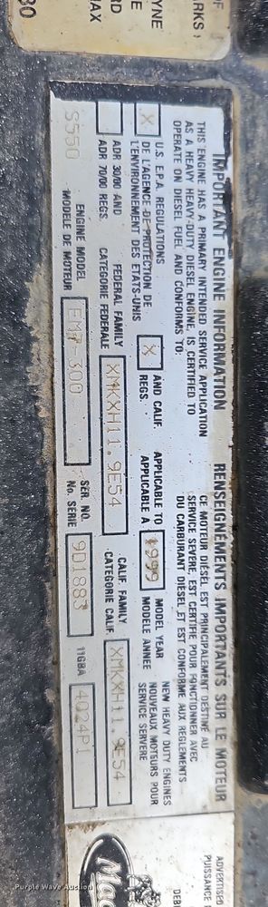 image for item IO9753 1999 Mack RD690S dump truck