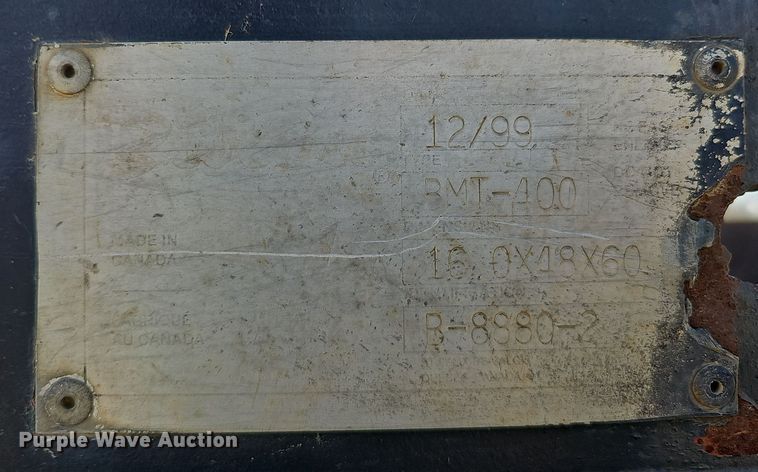 image for item IO9753 1999 Mack RD690S dump truck