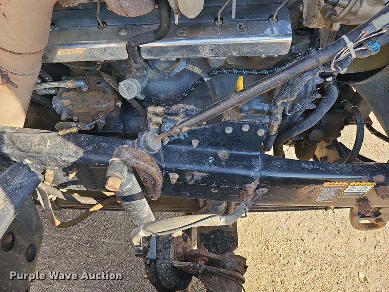 image for item IO9754 2001 Mack RD688S dump truck