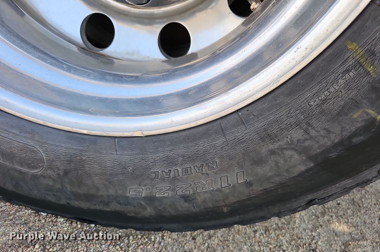 image for item IO9754 2001 Mack RD688S dump truck