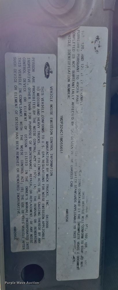 image for item IO9754 2001 Mack RD688S dump truck