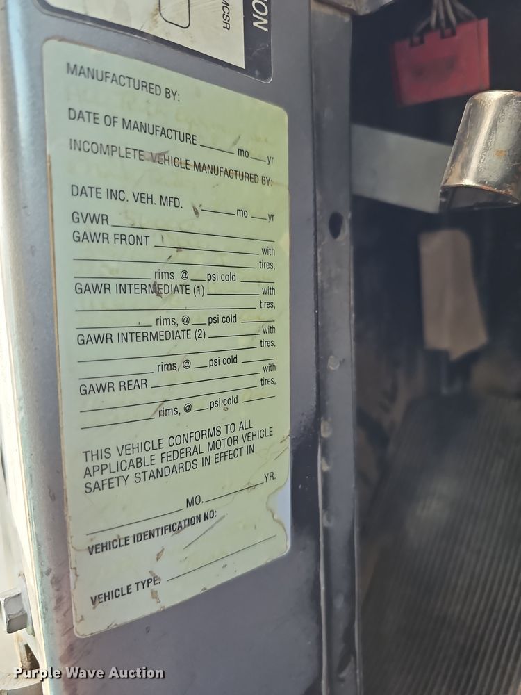 image for item IO9754 2001 Mack RD688S dump truck