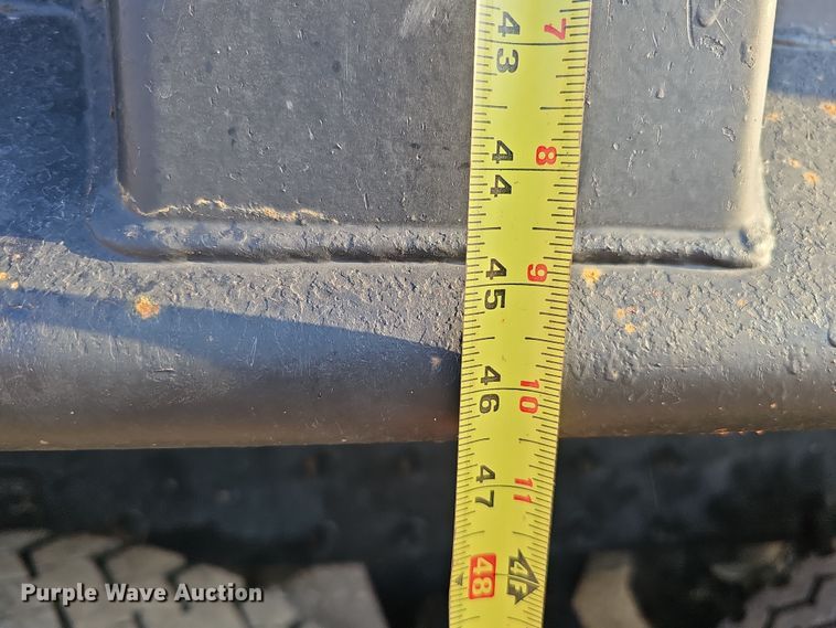 image for item IO9755 1999 Mack RD690S dump truck