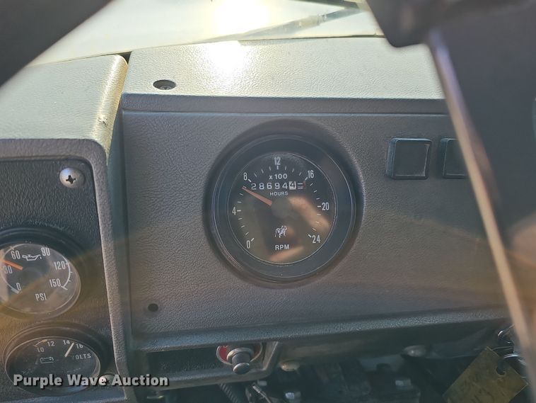 image for item IO9755 1999 Mack RD690S dump truck