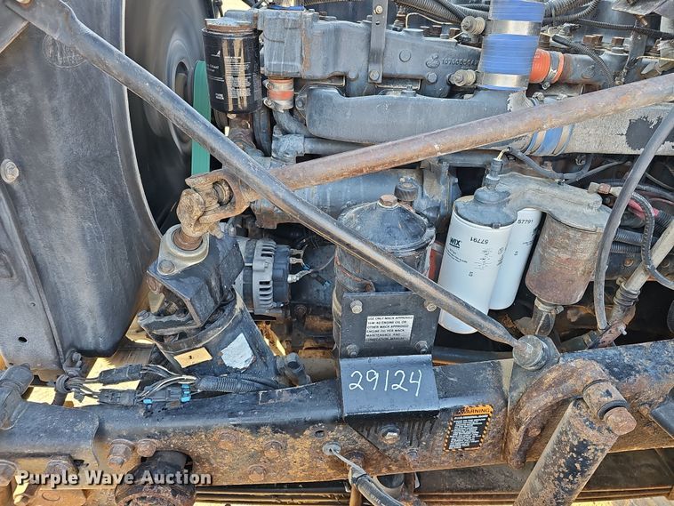 image for item IO9755 1999 Mack RD690S dump truck