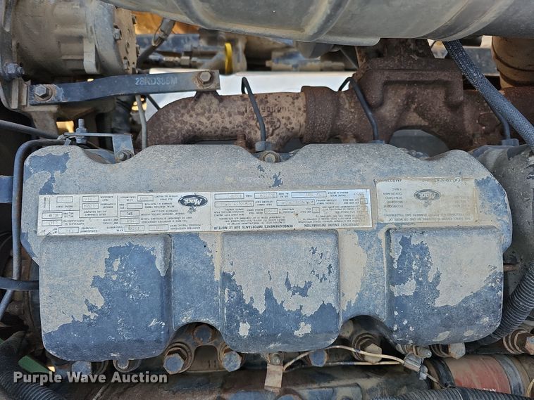 image for item IO9755 1999 Mack RD690S dump truck