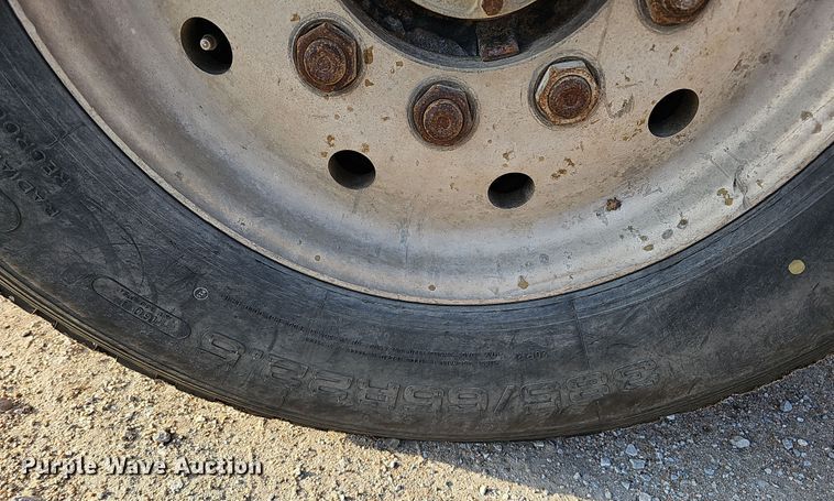 image for item IO9755 1999 Mack RD690S dump truck