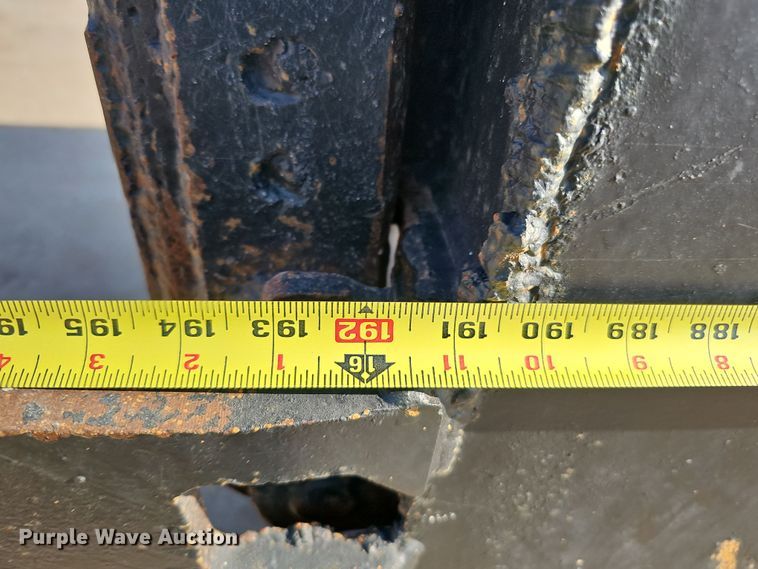 image for item IO9756 1997 Mack RD688S dump truck