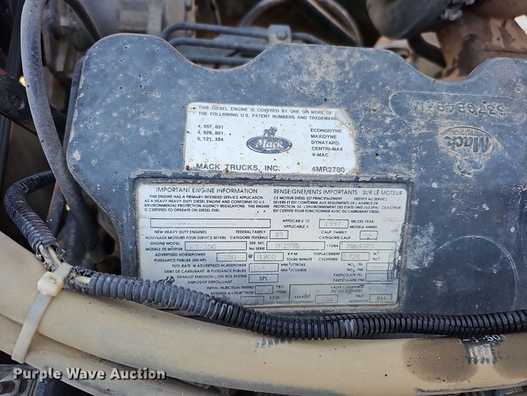 image for item IO9756 1997 Mack RD688S dump truck