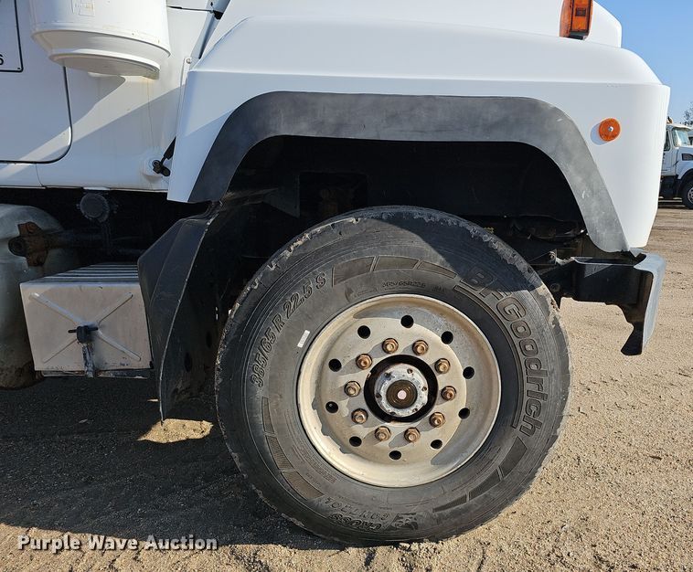 image for item IO9756 1997 Mack RD688S dump truck