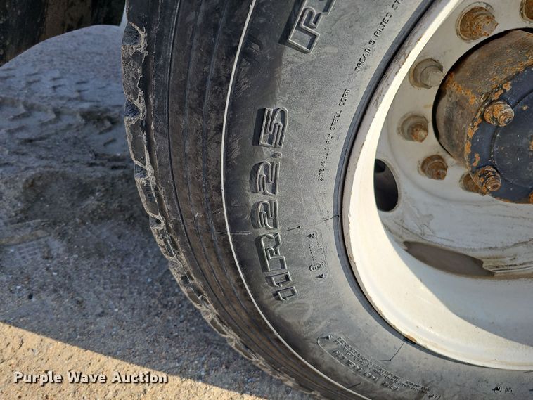 image for item IO9756 1997 Mack RD688S dump truck