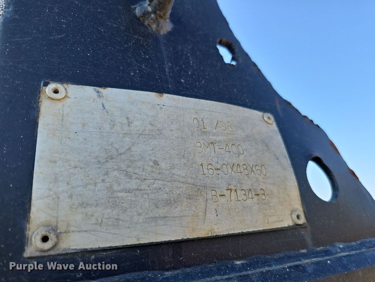 image for item IO9756 1997 Mack RD688S dump truck