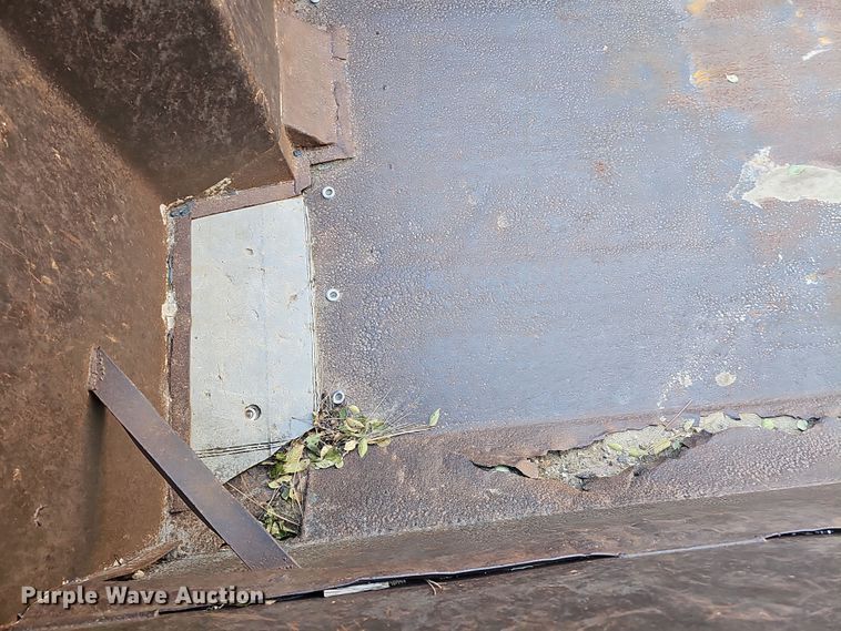 image for item IO9757 1997 Mack RD688S dump truck