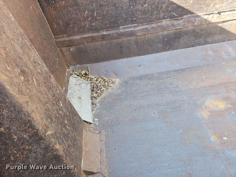 image for item IO9757 1997 Mack RD688S dump truck